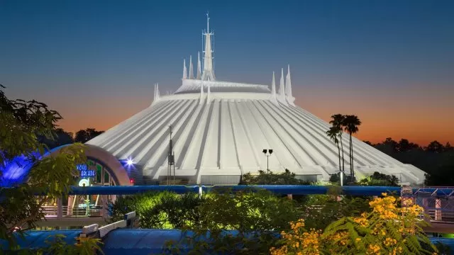 how tall is space mountain at walt disney world resort